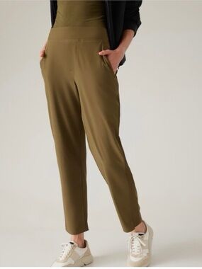 Athleta Brooklyn Ankle Pants Olive Green Petite 4 Lightweight Travel Stretch